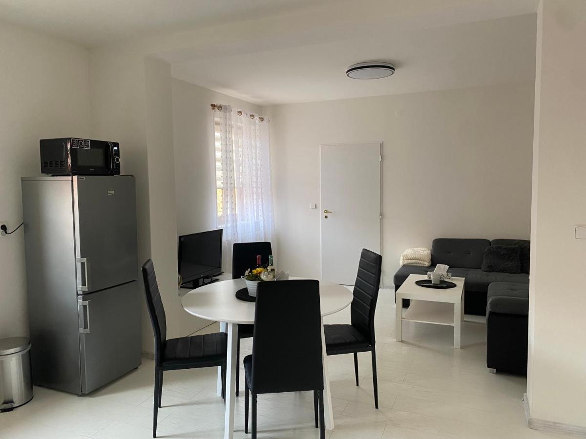 Apartman Simon Cheb Buitenkant foto