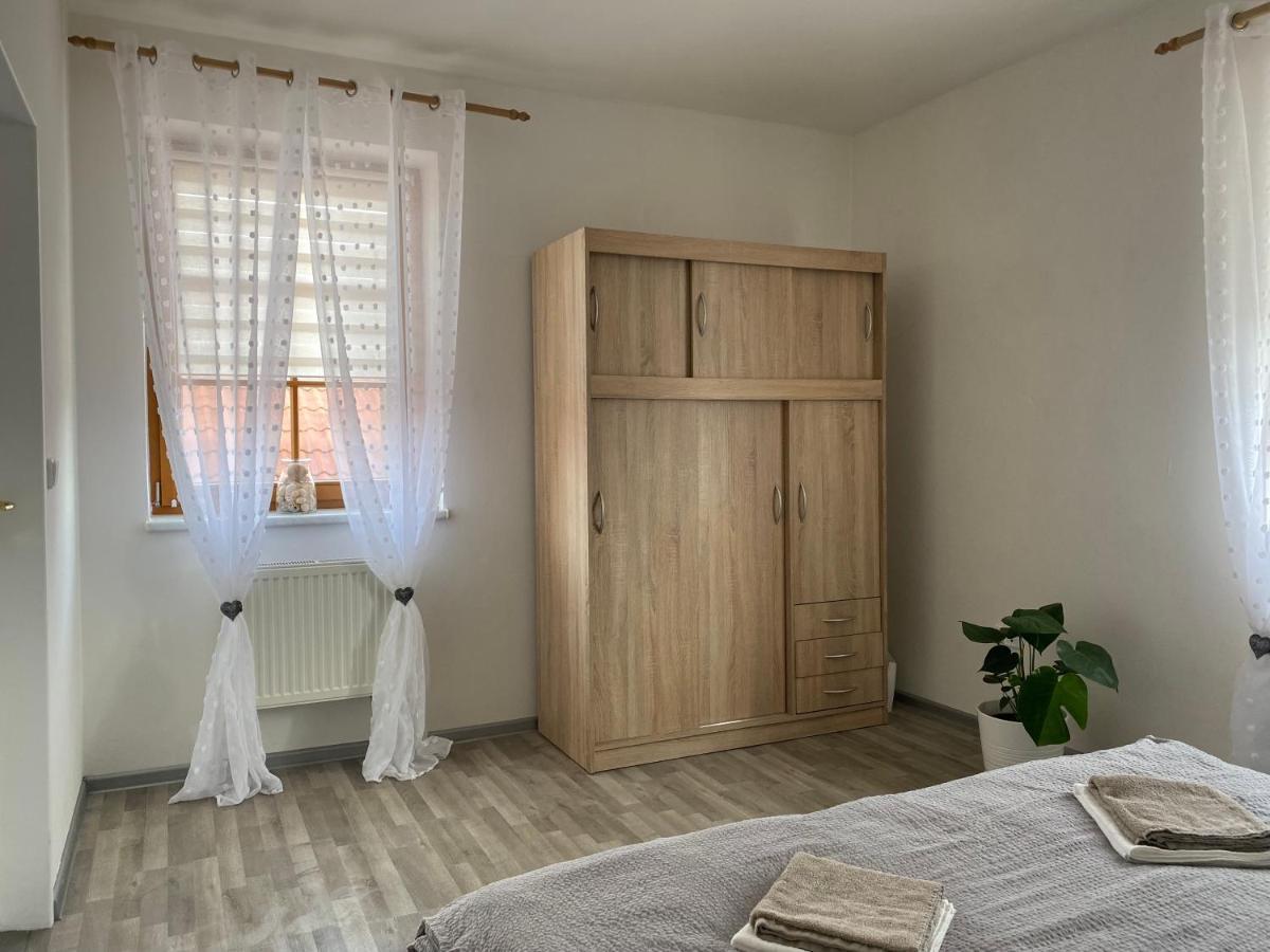 Apartman Simon Cheb Buitenkant foto